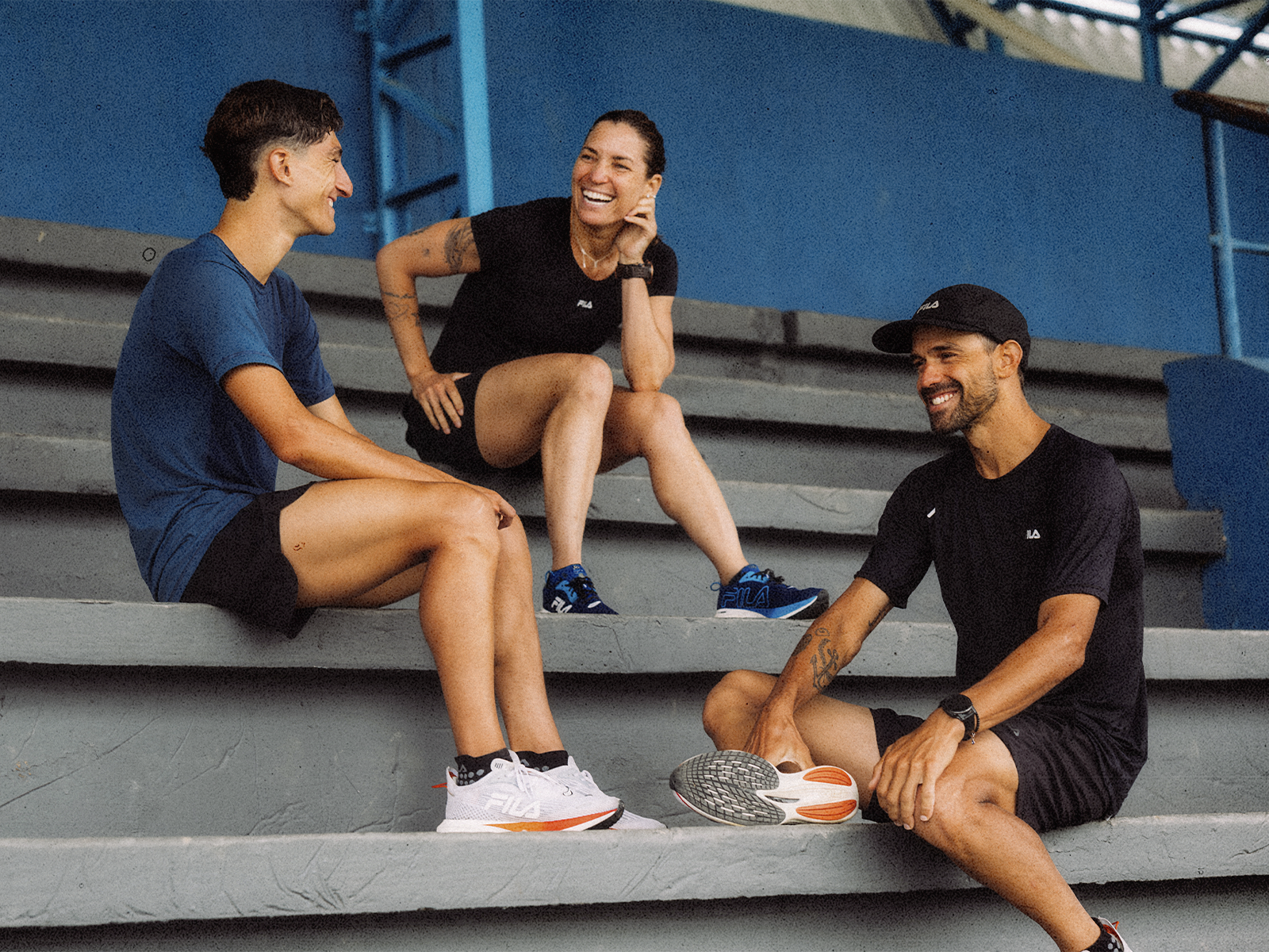 FILA anuncia time com mais 4 triatletas